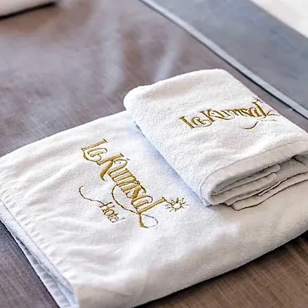 Hotel La Kumsal 3*
