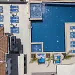 Отель La Kumsal 3*